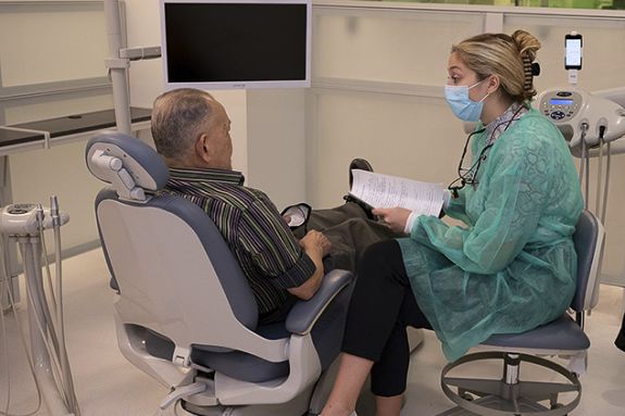 Chairside dental consultation