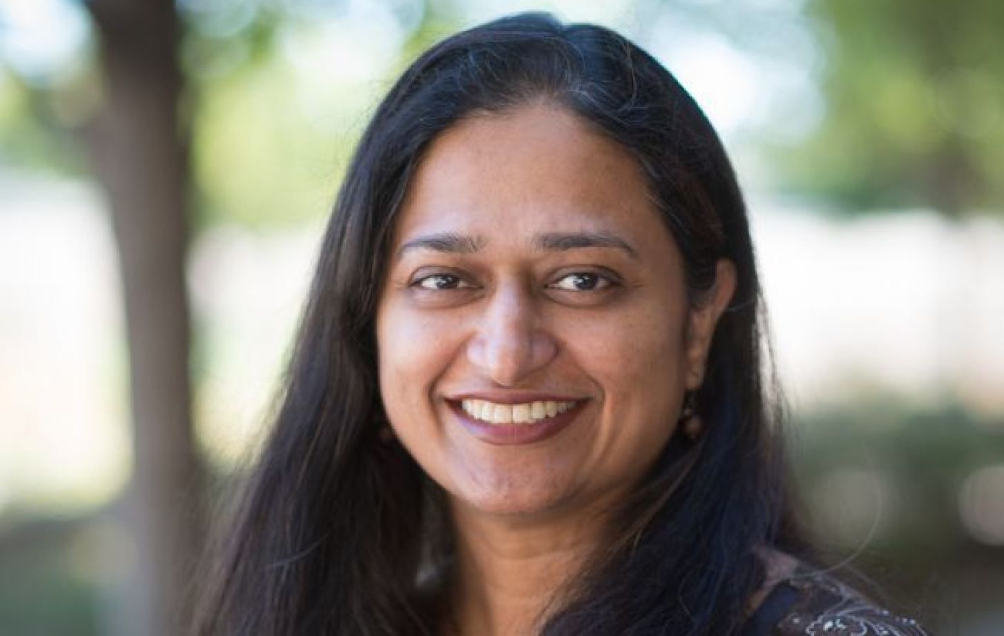 Photo of Associate Professor Preeti Oza