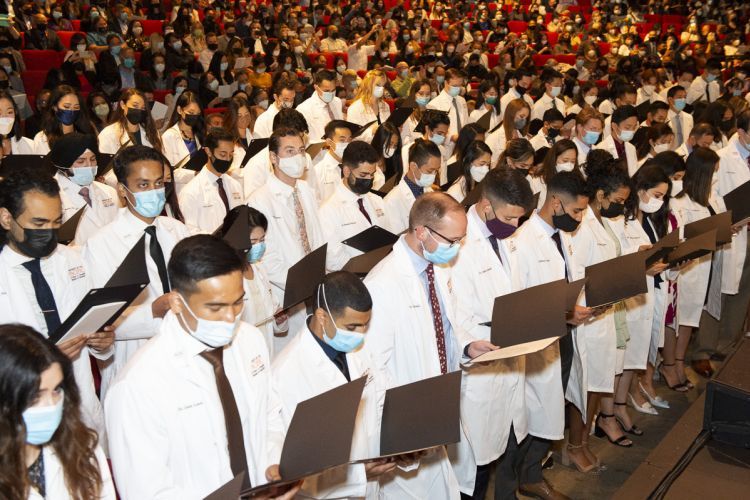 Students reciting their professional oath during the White Coat Ceremony